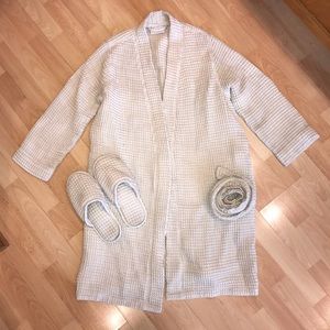Parachute beige waffle robe & slippers